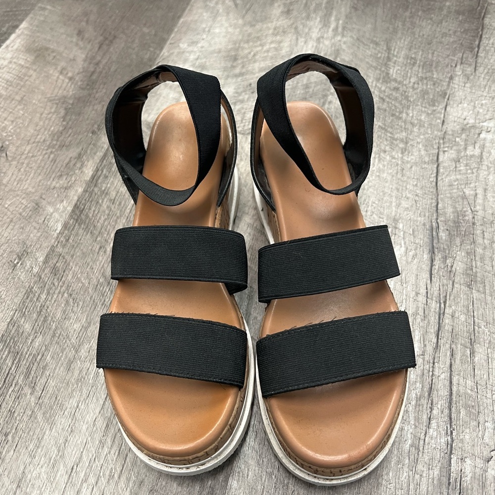 Platform Sandals - Picture 4 of 5
